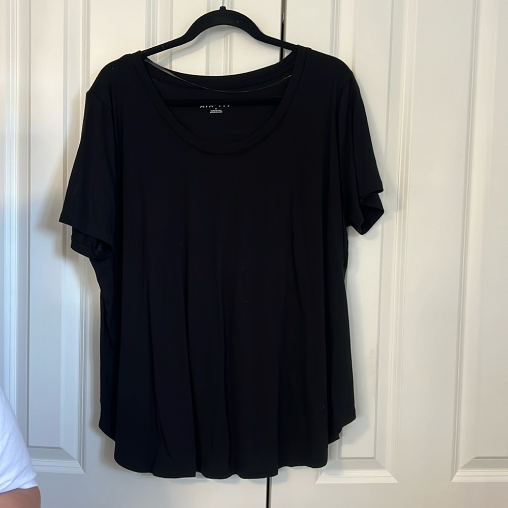 Ava & Viv Tee